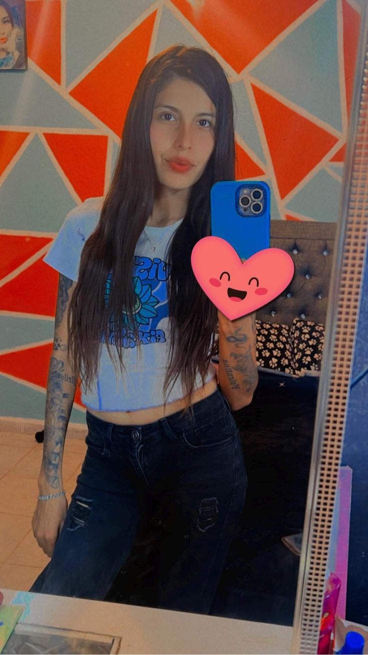 <em>Alejandra R</em>